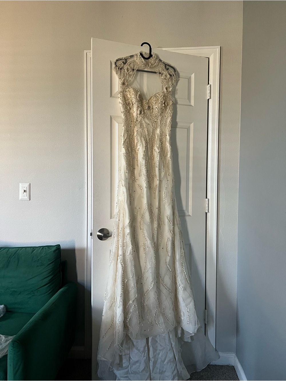 Vintage Ines Di Santo Beaded Wedding Dress with High Neck - Picture 2 of 12